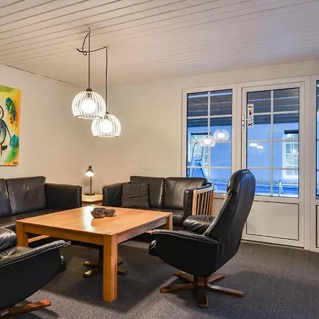 6 Bedroom Awesome In Ulfborg بيت للعطل *
